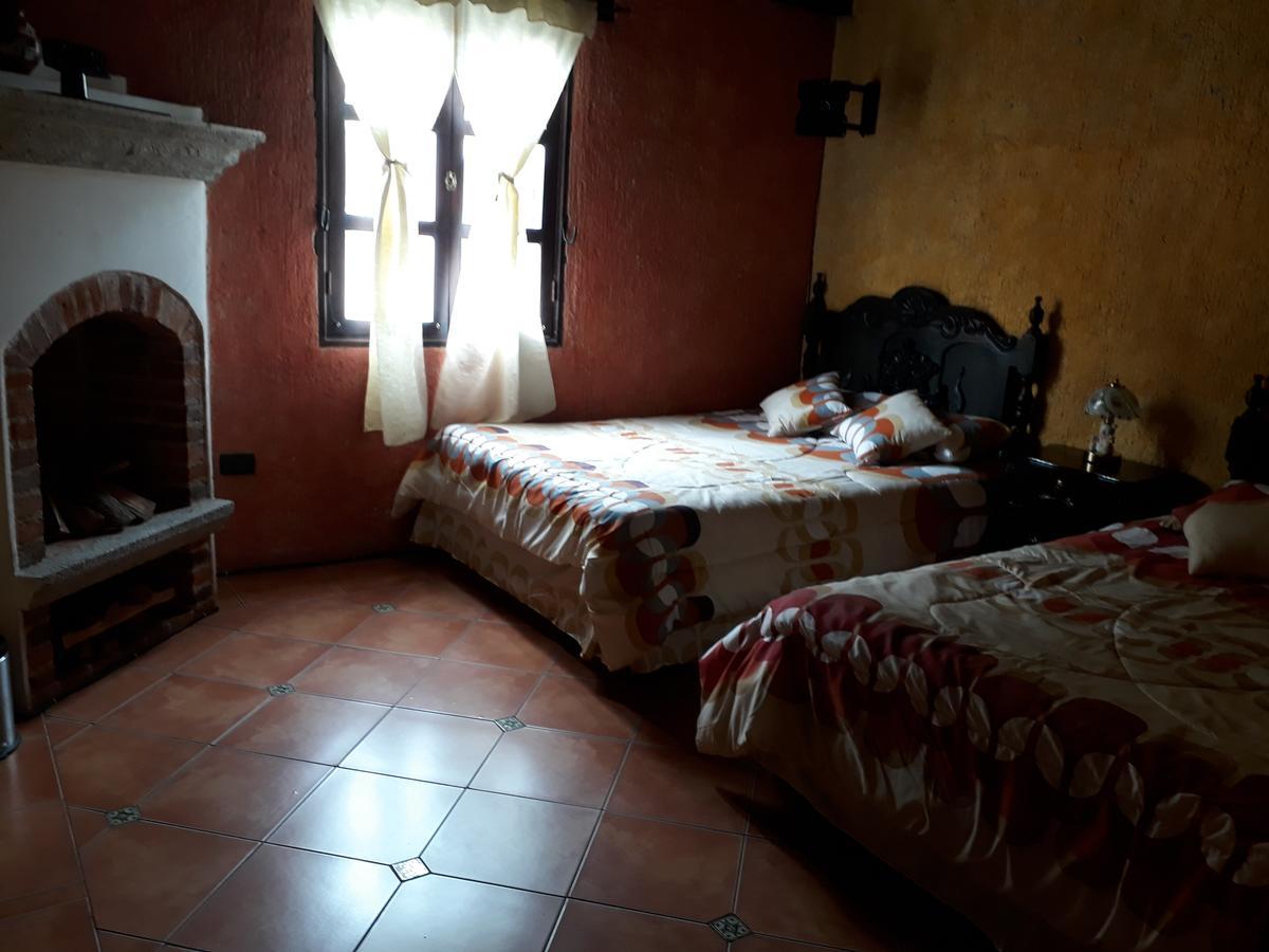 Hotel La Casita De Roca Антигуа-Гватемала Экстерьер фото