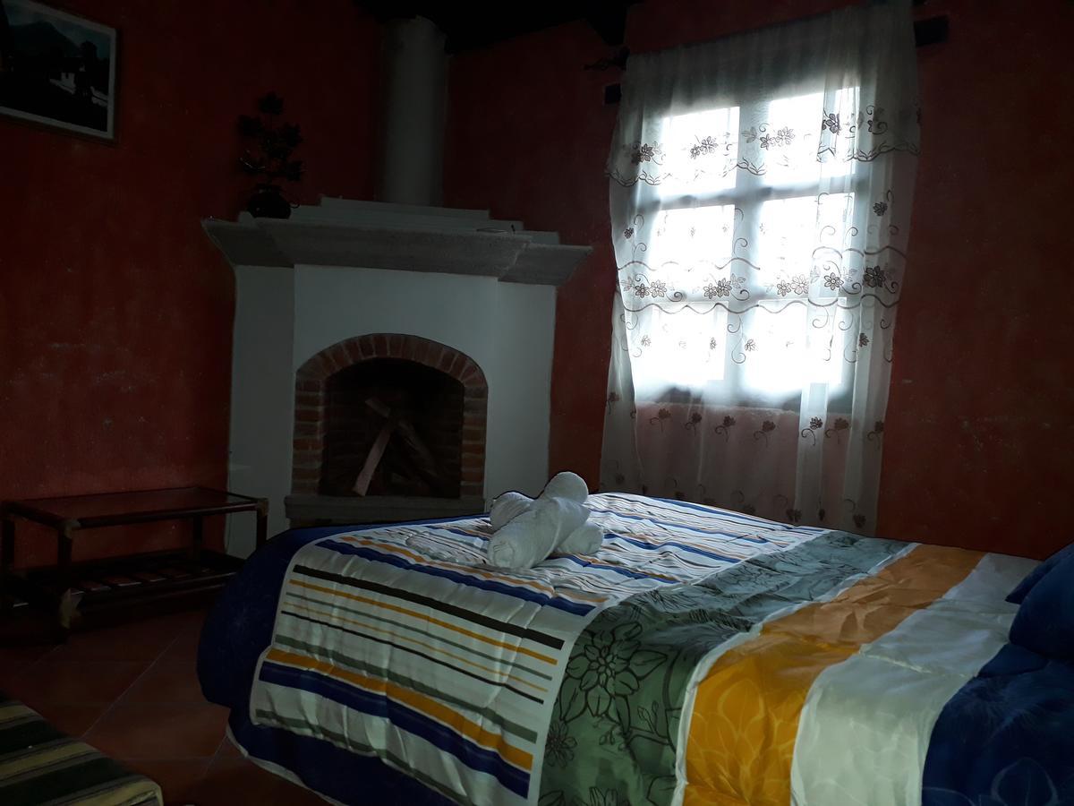 Hotel La Casita De Roca Антигуа-Гватемала Экстерьер фото
